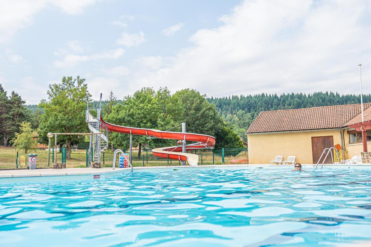 Village De Gites De La Foret De Ganigal Le Malzieu-Ville Zewnętrze zdjęcie